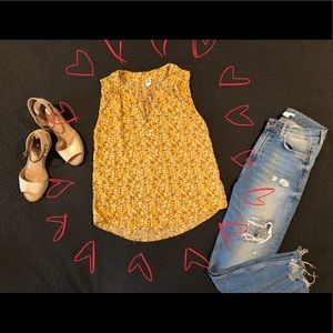 Adorable Floral Old Navy Tank Top - very soft!
